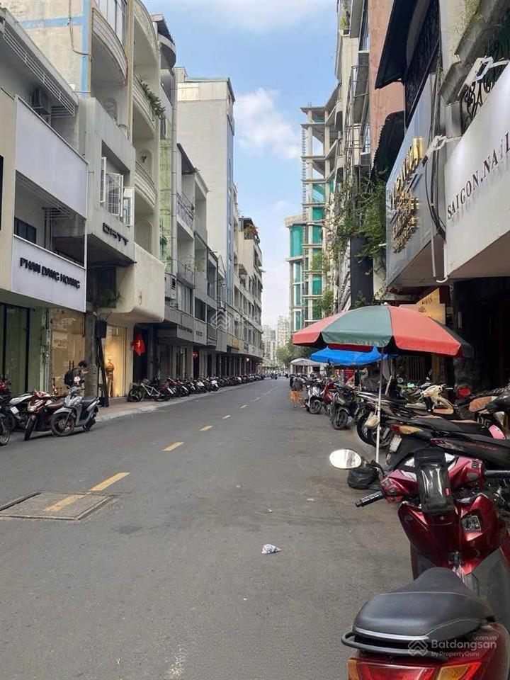 Cho thuê nhà mặt tiền đường đặng thị nhu quận 1  dt 4x10  trệt, 2 lầu  giá 60 triệu  0979 282 ***