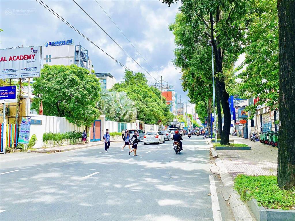 Cho thuê nhà mặt tiền kinh doanh đường điện biên phủ quận 3  dt 6x25 nh14m  trệt lầu  90 triệu