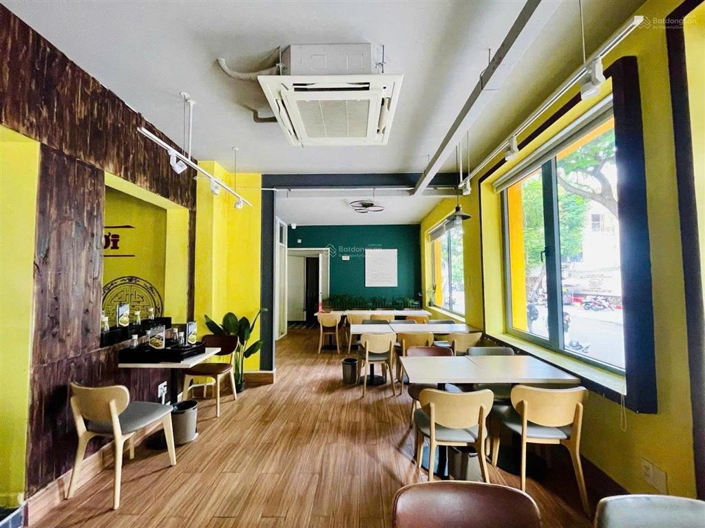 Cho thuê tòa nhà building mặt tiền đường trần cao vân quận 1 dt 25x11  hầm 6 tầng  giá 180 triệu