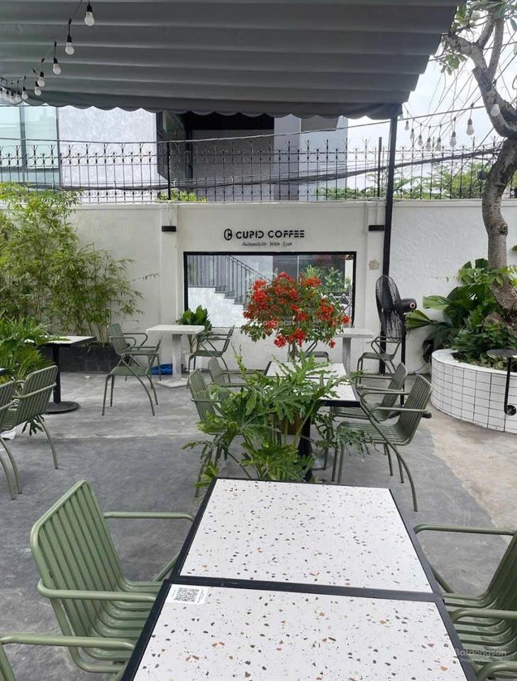 Cho thuê căn góc 2 nhà mặt tiền đường trần văn sắc p.thảo điền q2  dt 25x25  trệt lầu  180 triệu