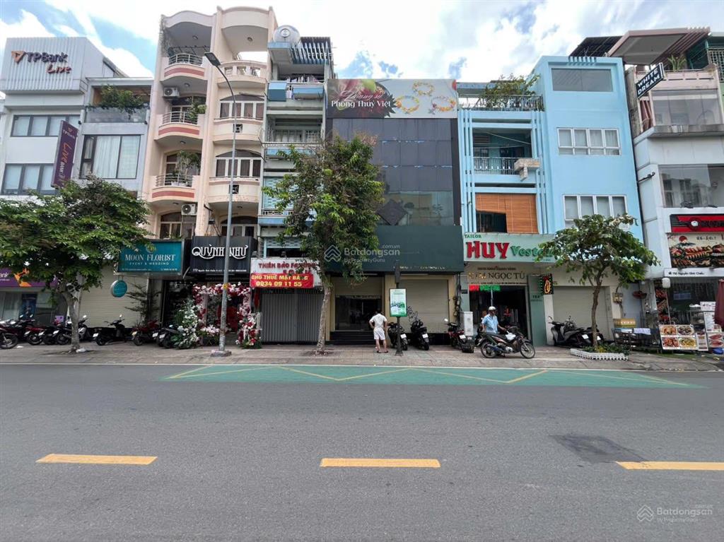 Cho thuê nhà 2 mặt tiền đường nguyễn đình chiểu q3  2 chiều  dt 6x18  trệt 2 lầu  giá 80 triệu