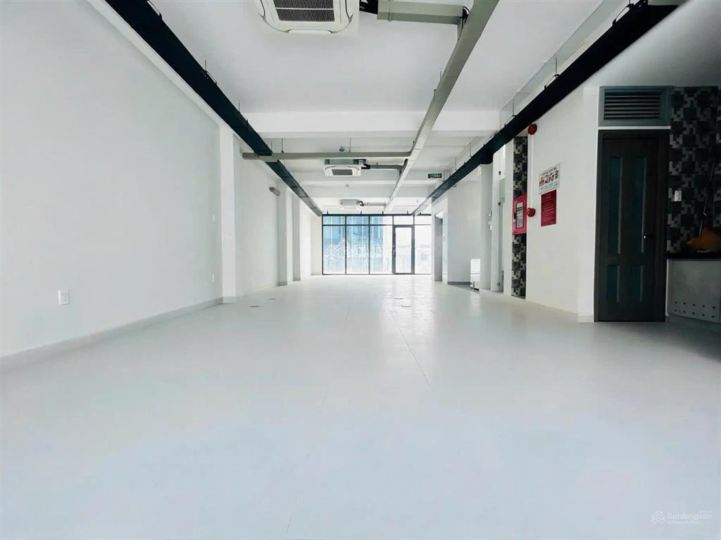 Cho thuê tòa nhà văn phòng ngay lotte đường lê trung nghĩa q.tân bình  dt 8x20  6 tầng  80 triệu