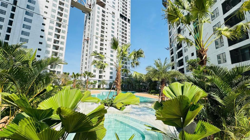 Green skyline dĩ an căn hộ full nội thất chỉ 30 phút đến q1