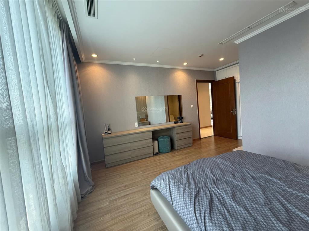 Cho thuê 3 phòng vinhomes central park, full nội thất vào ở liền 0911 223 ***