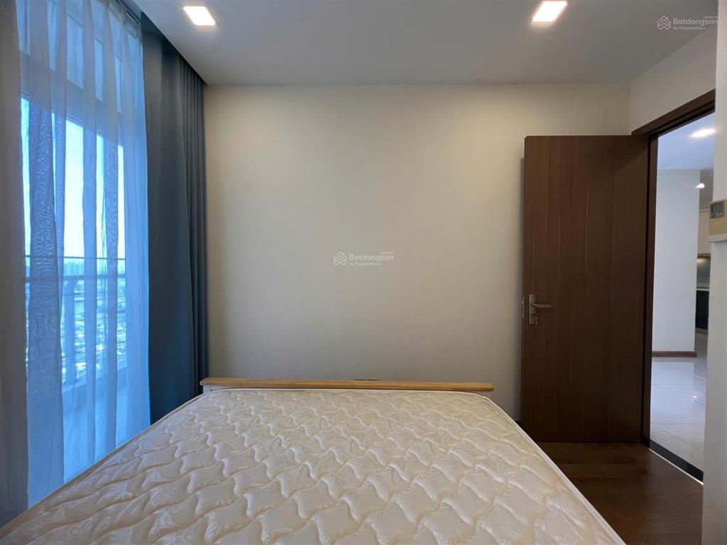 Cho thuê căn 2pn vihomes central park, view sông vào ở liền, 0911 223 ***