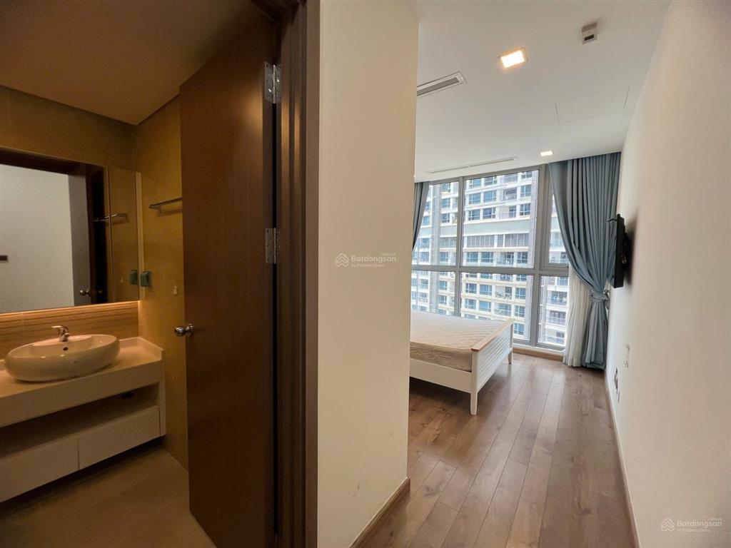 Cho thuê căn 2pn vihomes central park, view sông vào ở liền, 0911 223 ***