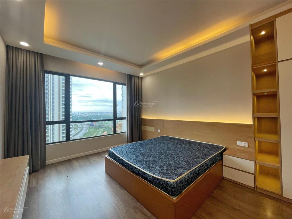Cho thuê 3pn, 150m2, chung cư estella heights quận 2, tầng sân vườn, đầy đủ nội thất