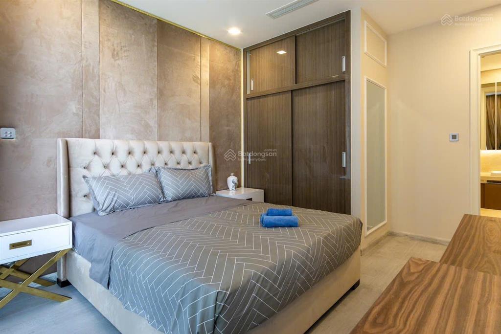 Bán căn 2pn vinhomes golden river quận 1