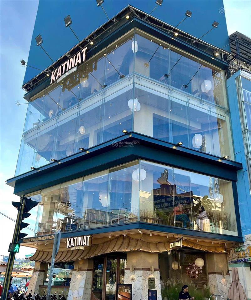 Siêu vị trí, tòa nhà 7 tầng góc vòng xoay 3 mặt tiền châu văn liêm ngang 10m, hđt 250tr/th giá 56tỷ