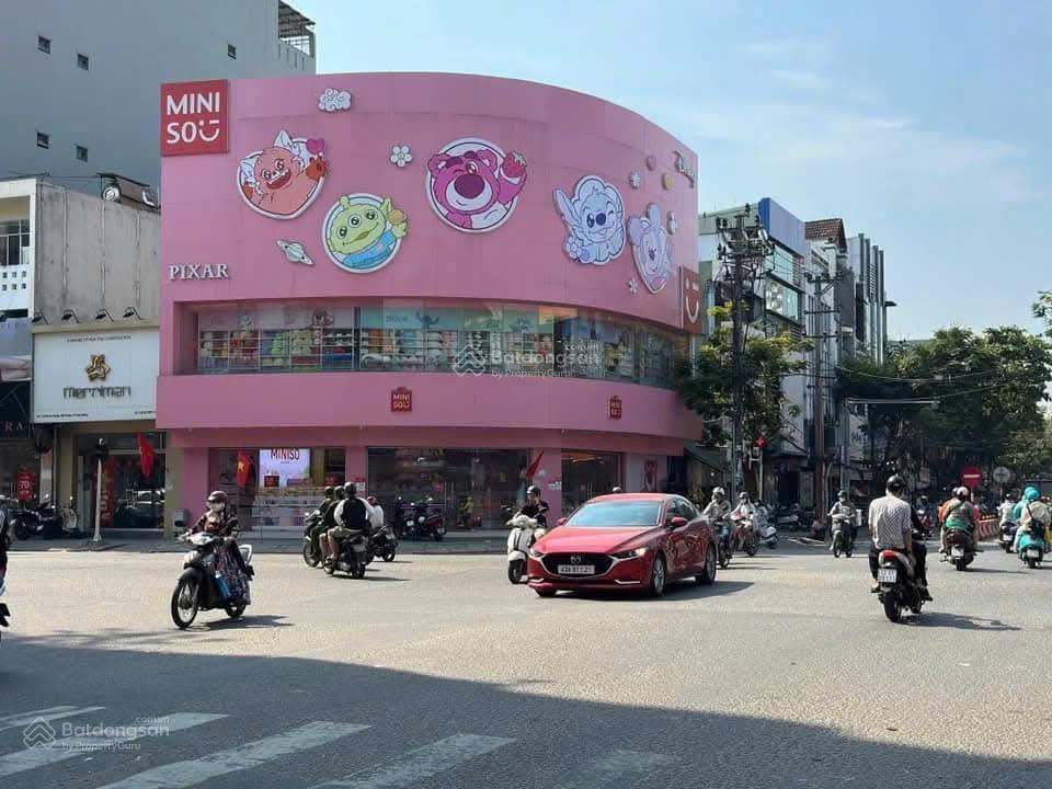 Vị trí nổi bật, góc ngã tư lê duẩn  ông ích khiêm  22x16m  hđt 220 triệu  giá 59 tỷ