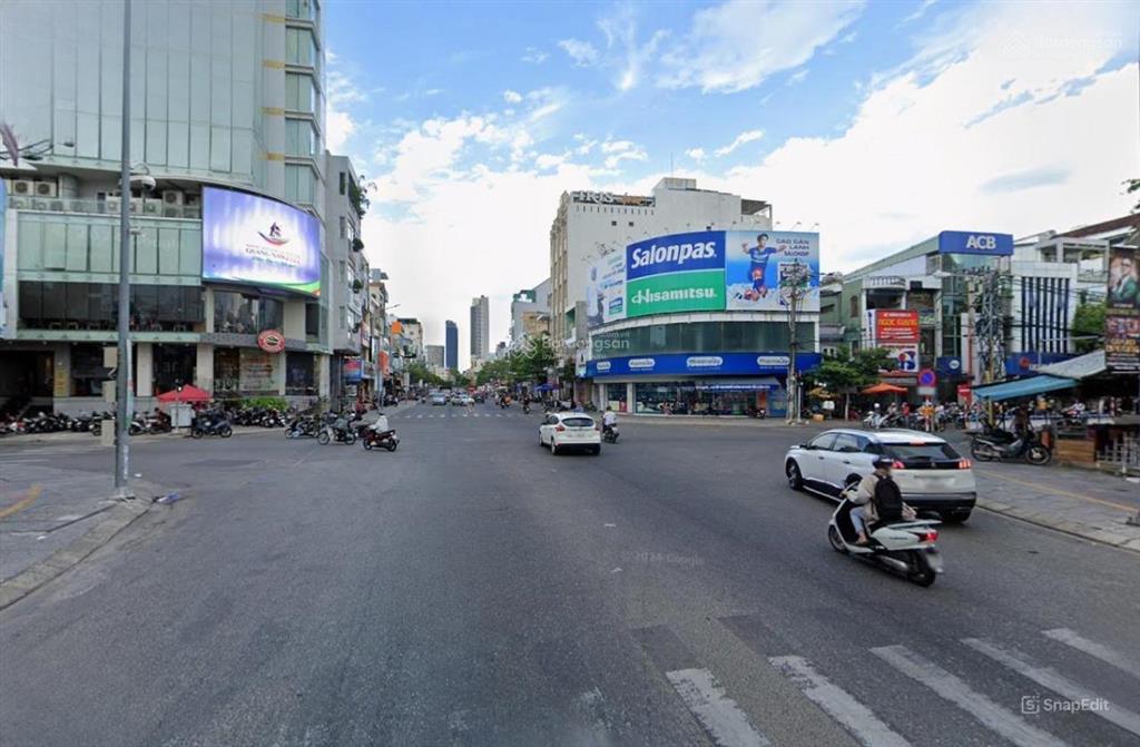 Vị trí nổi bật, góc ngã tư lê duẩn  ông ích khiêm  22x16m  hđt 220 triệu  giá 59 tỷ