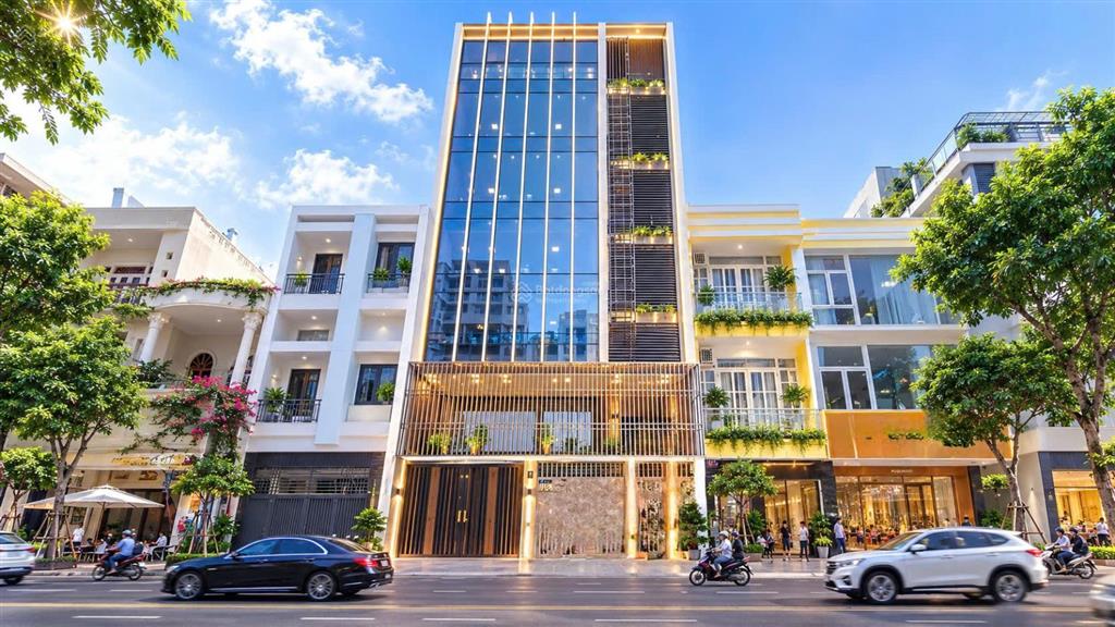 Tòa nhà mặt tiền ngay lũy bán bích  8x20m  hầm 6 tầng đầy đủ pccc giá 110 triệu