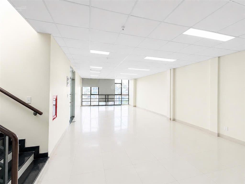 Tòa nhà mặt tiền ngay lũy bán bích  8x20m  hầm 6 tầng đầy đủ pccc giá 110 triệu