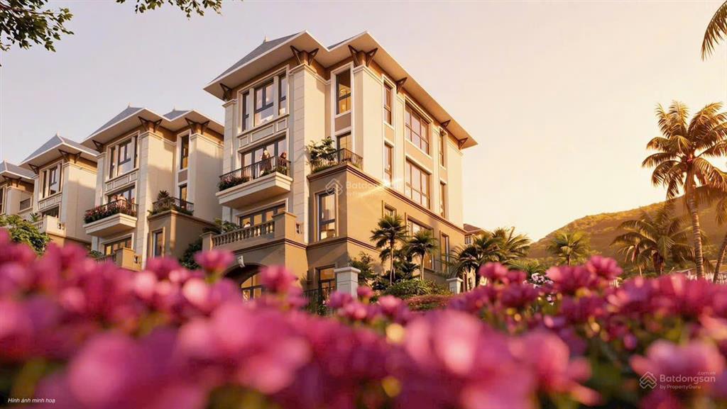 Cần bán căn 1pn+ tầng cao view biển mỹ khê và núi sơn trà, giá cđt, hỗ trợ vay 70%, lâu dài