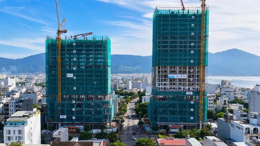 Bán gấp căn góc hoa hậu 2pn tầng cao view trực diện biển + bán đảo sơn trà, hỗ trợ vay 70%