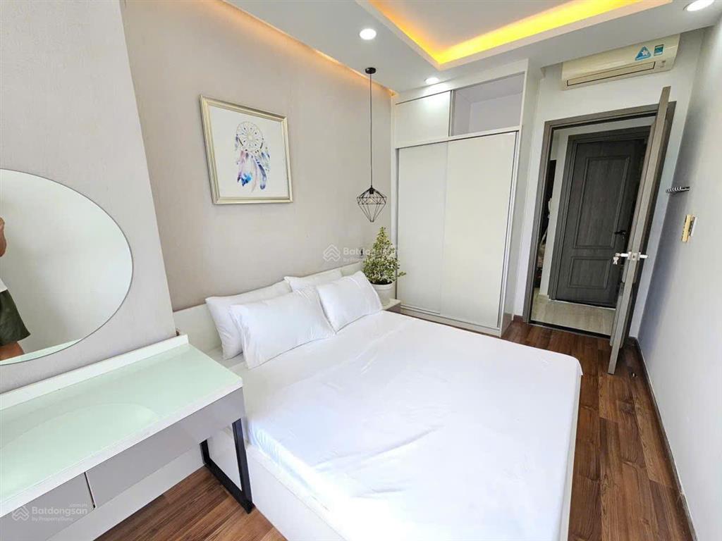 Chính chủ cần bán gấp căn hộ cao cấp sky center 98m2 3pn 8.5 tỷ . đt 0909 476 *** gặp cường view mát