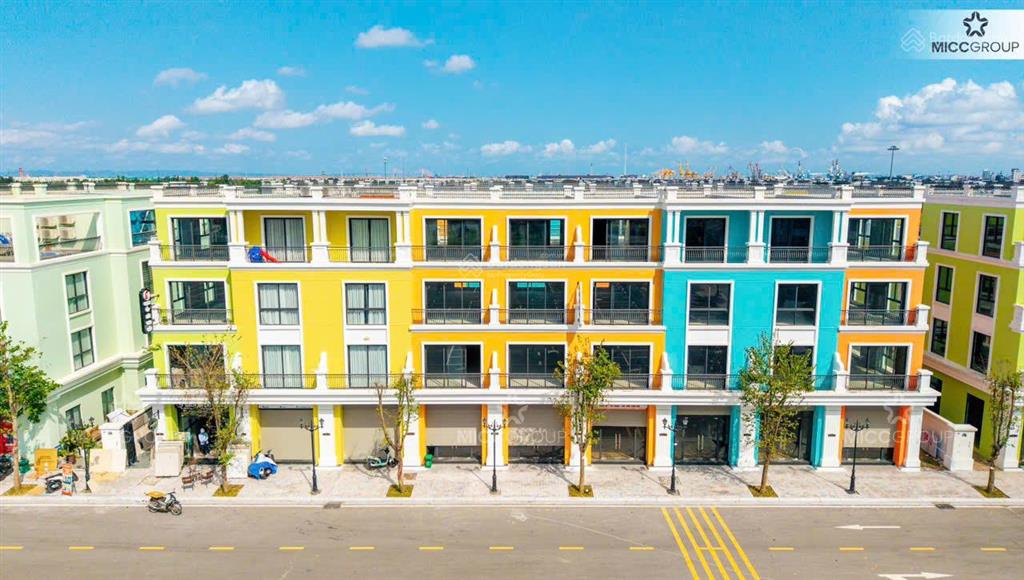 Shophouse tài lộc vin vũ yên áp voucher 1,5 tỷ giá tts chỉ còn 6.8 tỷ