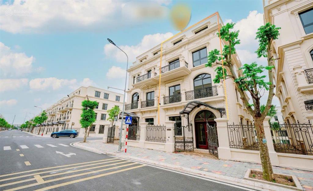 Chuyển nhượng biệt thự song lập đảo vua vị trí lõi gần công viên giá cắt lỗ hơn 14 tỷ  0936 652 ***