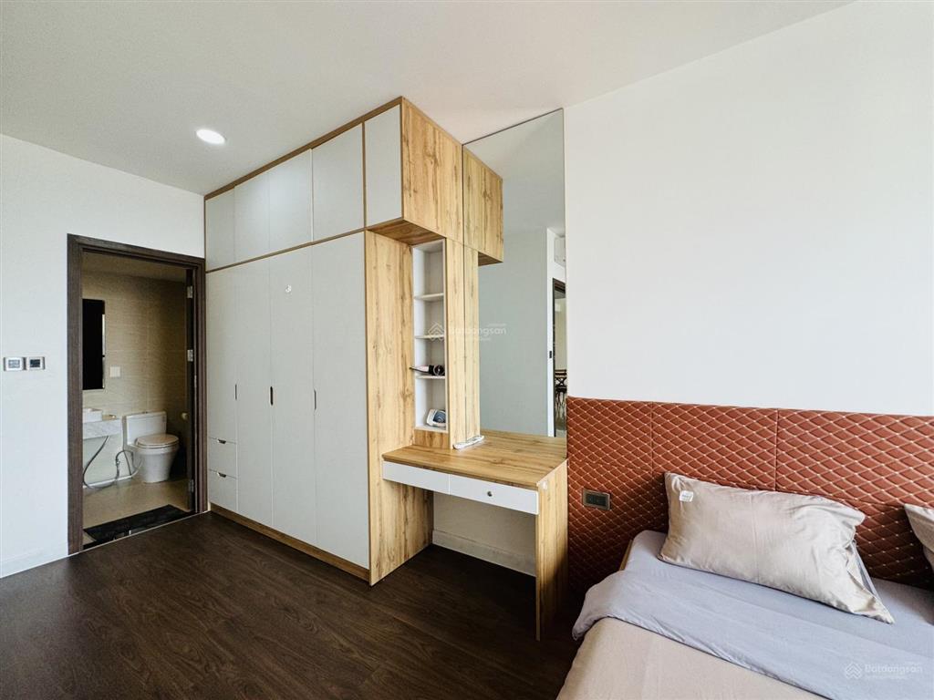 Bán căn saigon royal 88m² 2pn, view sông 13,5 tỷ full nội thất đẹp,  0931 802 68o