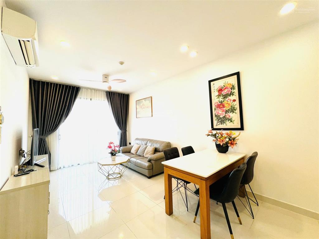 Bán nhanh saigon royal 82m2 2pn2wc tầng cao, full nội thất, 8ty6 all in   0931 8o 26 8o