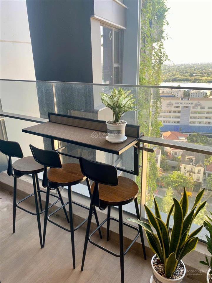 Chủ gửi cho thuê nhanh căn hộ 2pn lumiere riverside view sông trực diện, văn phòng tại dự án xem dễ