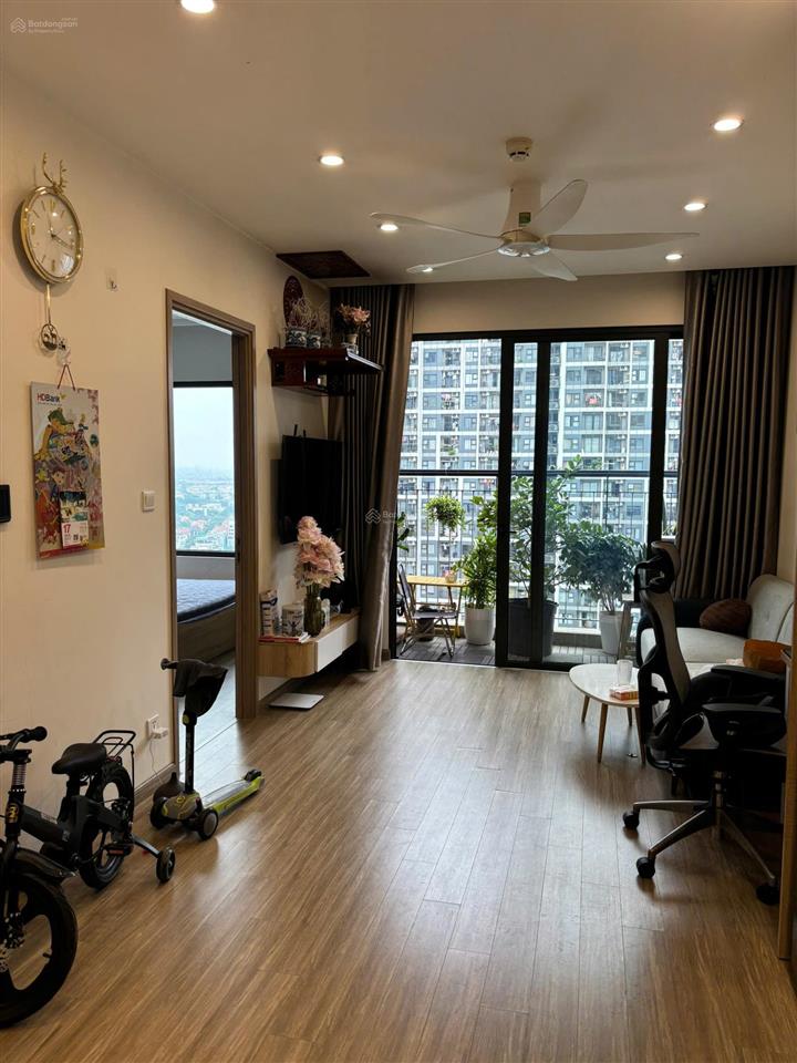 Bán gấp 2pn  55m2  sakura full nội thất 4,35 tỷ tại kđt vinhomes smart city