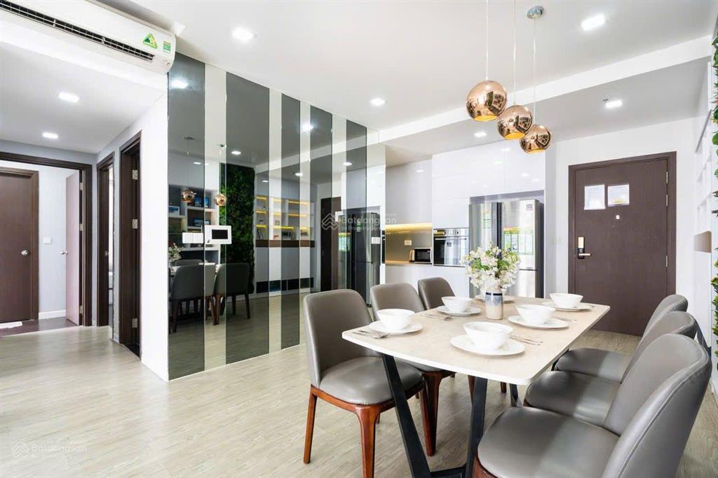 Cô kim cần bán gấp căn hộ chung cư starlight riverside, q6 dt 76m2, 2pn/2wc, full nt, shr!