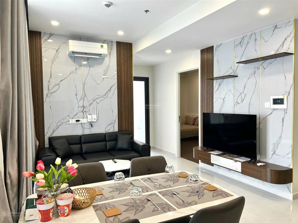 Siêu phẩm căn góc căn hộ diamond riverside, q8, dt 74m2, 2pn/2wc, full nt, giá 2 tỷ 270 shr!