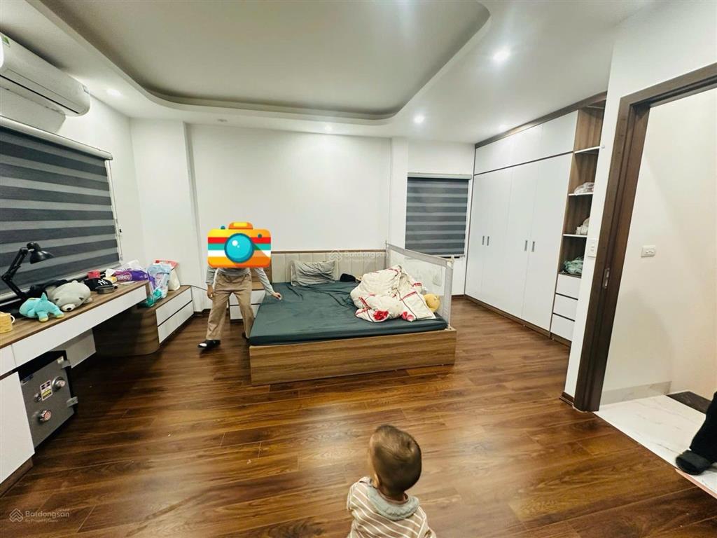 Bán nhà 5 tầng  dt 40m2  giá chỉ 6 tỷ 300  tây tựu  ô tô vào tận nơi