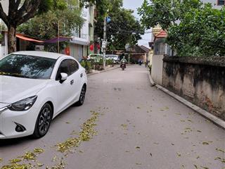 Phường tây tựu bán nhà dt 45/50m2, nhà 4 tầng, dân xây chắc chắn, ôtô vào tận sân, giá 8 tỷ 600