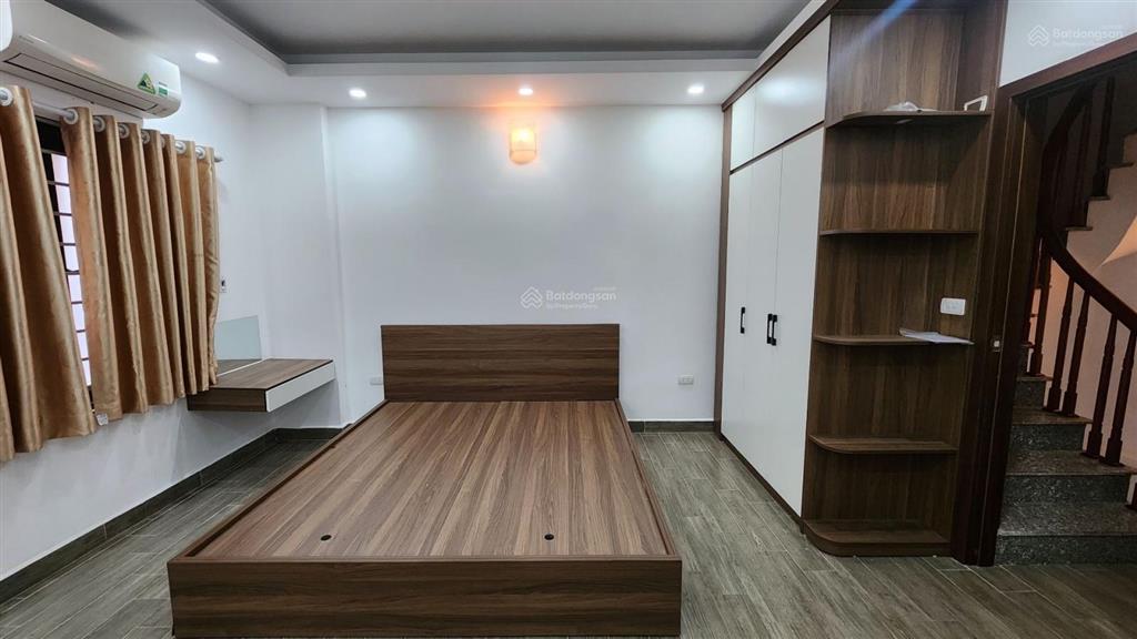 Bán nhà bắc từ liêm  giá 5 tỷ hơn  ngõ to ôtô ra vào  nhà mới đẹp  về ở luôn  sổ đỏ đầy đủ đẹp