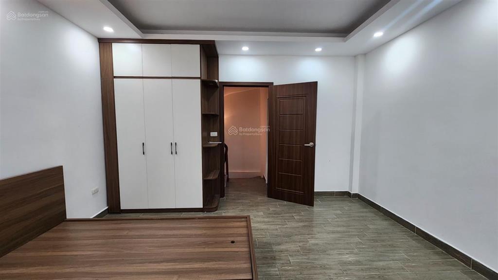 Bán nhà bắc từ liêm  giá 5 tỷ hơn  ngõ to ôtô ra vào  nhà mới đẹp  về ở luôn  sổ đỏ đầy đủ đẹp