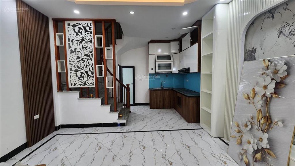 Bán nhà bắc từ liêm  giá 5 tỷ hơn  ngõ to ôtô ra vào  nhà mới đẹp  về ở luôn  sổ đỏ đầy đủ đẹp