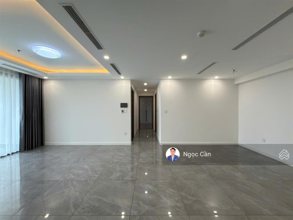 Cho thuê căn hộ 2pn + 1 kho, 138m², giá tốt 17tr/th miễn phí quản lí, đặc biệt view trọn pháo bông