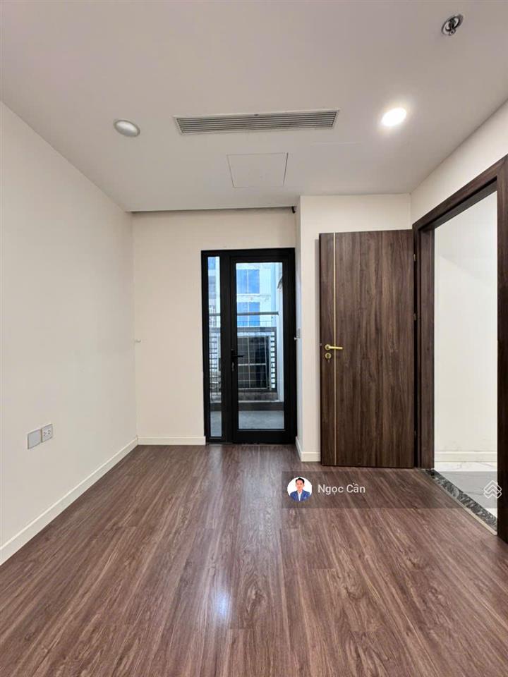 Hot, bán gấp căn hộ  tòa s1 2pn  75m2 giá tốt  5tỷ600 tại sunshine sky city. liền kề phú mỹ hưng