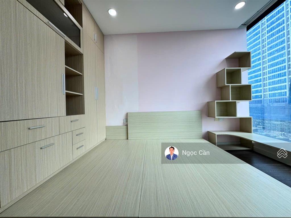 Hot, bán gấp căn hộ  tòa s1 2pn  75m2 giá tốt  5tỷ600 tại sunshine sky city. liền kề phú mỹ hưng
