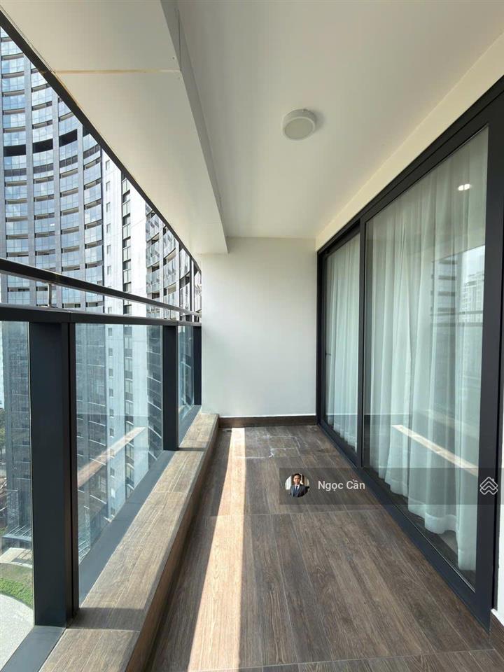 Cho thuê căn hộ 2pn+1 kho, 138m², giá tốt 17tr/th, miễn phí quản lí, đặc biệt view trọn pháo bông