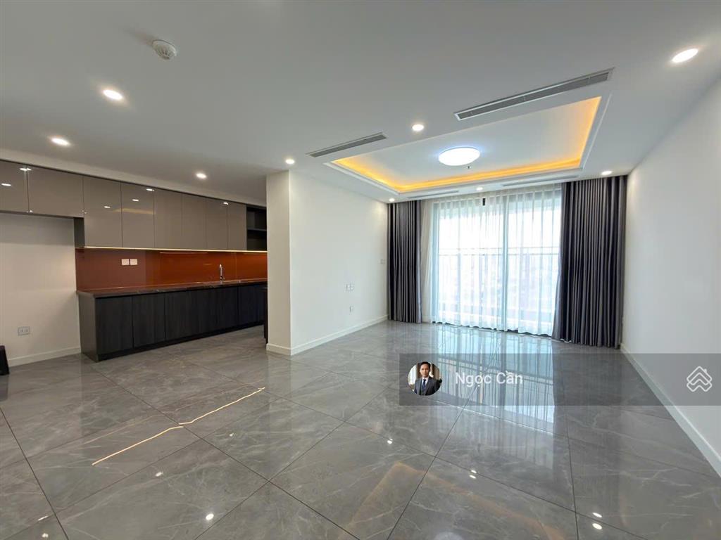 Cho thuê căn hộ 2pn+1 kho, 138m², giá tốt 17tr/th, miễn phí quản lí, đặc biệt view trọn pháo bông