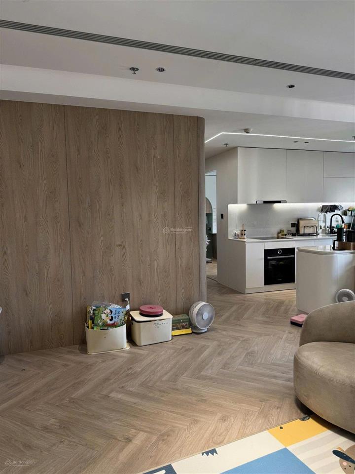 Bán căn 3 ngủ 81m2 sa5  chỉ 5,2 tỷ. ban công đn, view bể bơi 4 mùa, sẵn sổ, hỗ trợ bank
