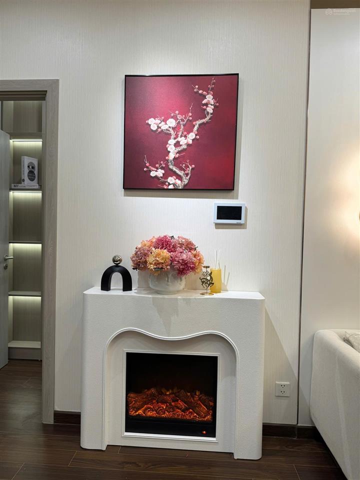 Giá tốt !căn 2 ngủ 64m2 khu gs chỉ 4tỷ ,full nội thất ( gỗ an cường) +điện tử , sẵn sổ .