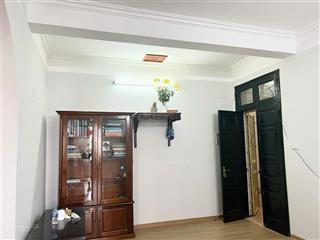 Chính chủ cho thuê căn hộ 2 ngủ tầng 4 ngõ 45 hào nam. ở lâu dài có bãi đỗ xe máy ô tô