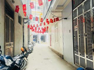 Bán nhà đông ngạc. dân xây 42m2. 3 tầng gần ô tô. trước nhà 2.5m không quy hoạch 6.9tỷ siêu hiếm
