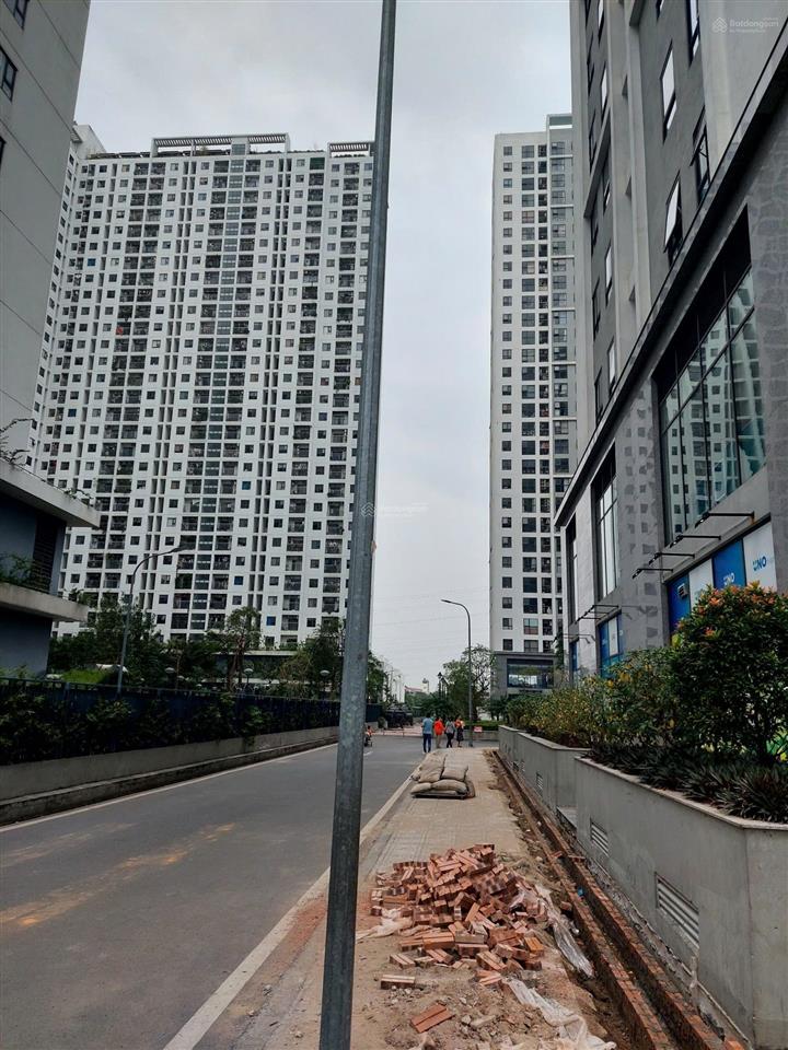 Chính chủ bán gấp căn 66m. 2 ngủ 2 wc. tầng đẹp. sổ đỏ thương mại. sang tên ngay. 4.x tỷ