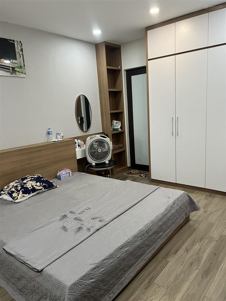 Chính chủ bán gấp căn 66m. 2 ngủ 2 wc. tầng đẹp. sổ đỏ thương mại. sang tên ngay. 4.x tỷ