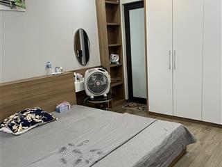 Chính chủ bán gấp căn 66m. 2 ngủ 2 wc. tầng đẹp. sổ đỏ thương mại. sang tên ngay. 4.x tỷ