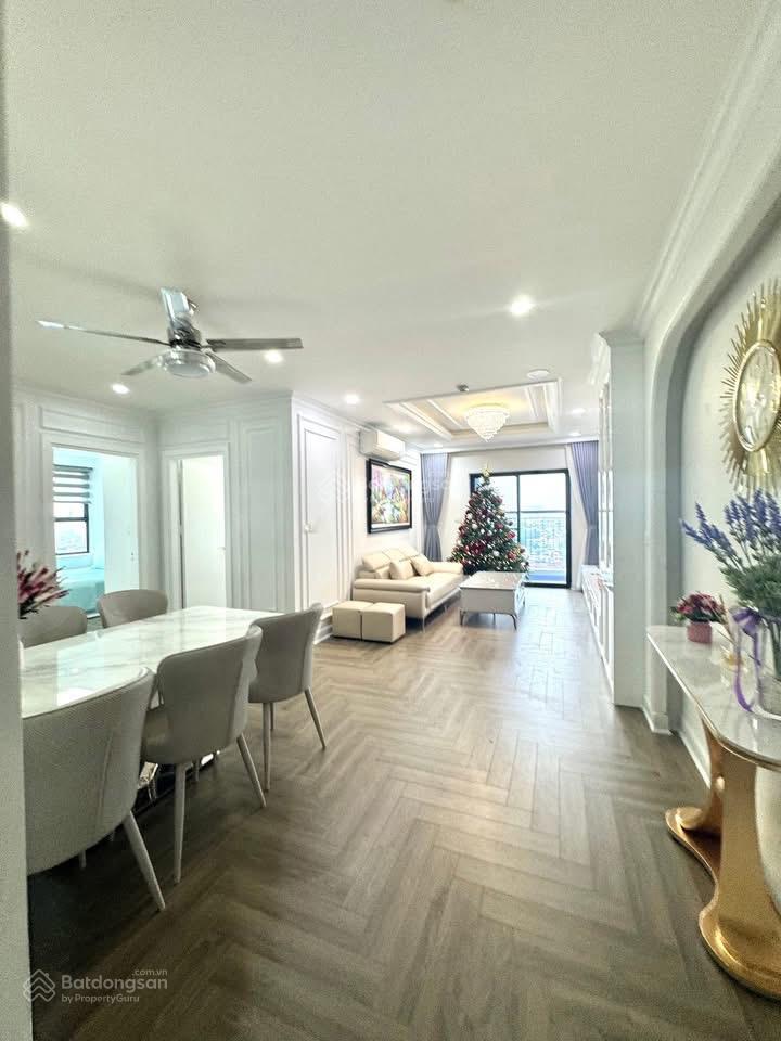 Chính chủ cần bán căn góc 3ngủ nội thất thiết kế tại goldmark city
