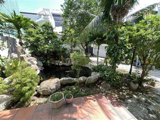 Bán biệt thự sân vườn 420m2 view gigamall  gara 5 ô tô  hồ cá koi siêu đẹp