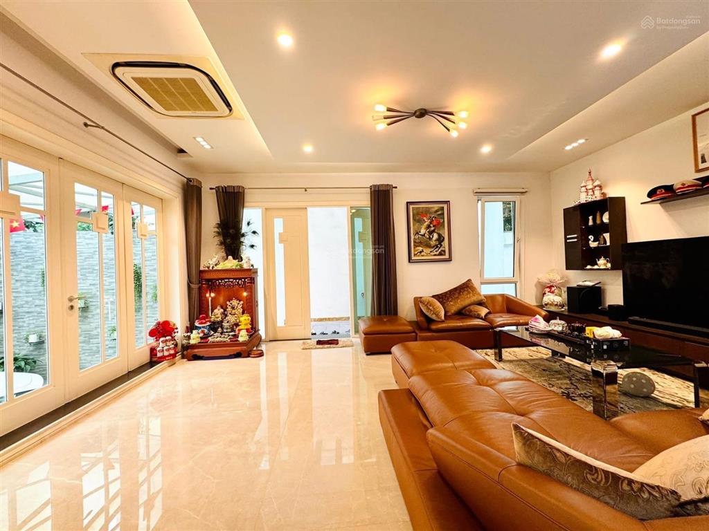 Siêu phẩm biệt thự vườn đào diện tích 236m2, mặt tiền 15m, giá 123 tỷ