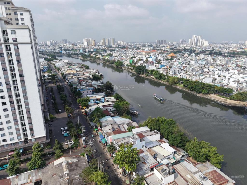 Bán căn 2pn 70m2 cc green river giá 3,1 tỷ  nhà mới 100%