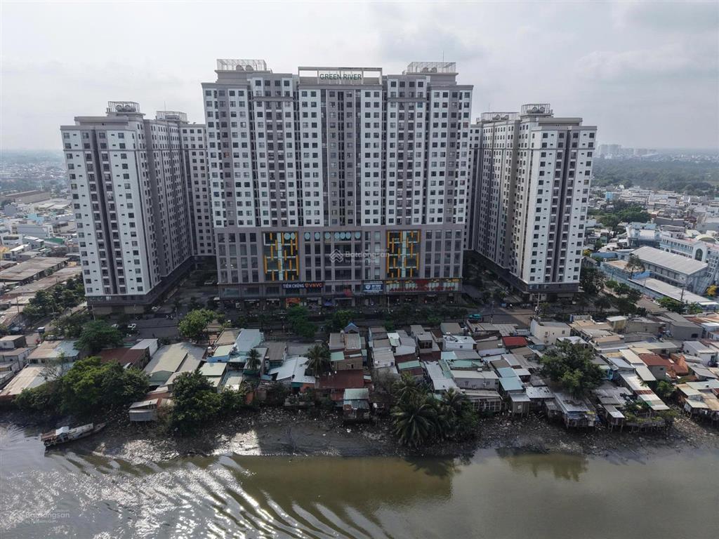 Bán căn 2pn 70m2 cc green river giá 3,1 tỷ  nhà mới 100%